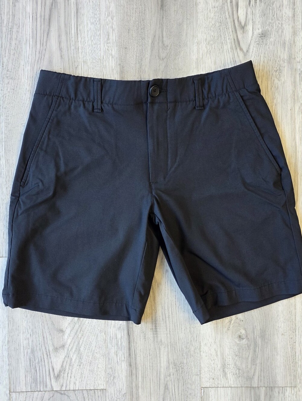 Under Armour Men’s Black HeatGear Golf Shorts 32
